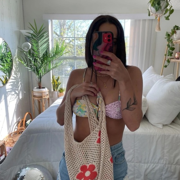 Meet your Posher, Elena - Picture 1 of 1